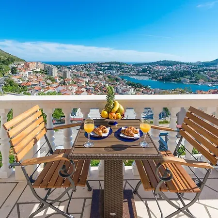 Dili * Dubrovnik