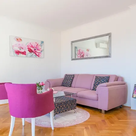 Apartment Dili *
